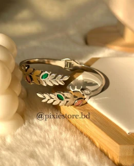 Élaris Leaf Gem Bracelet