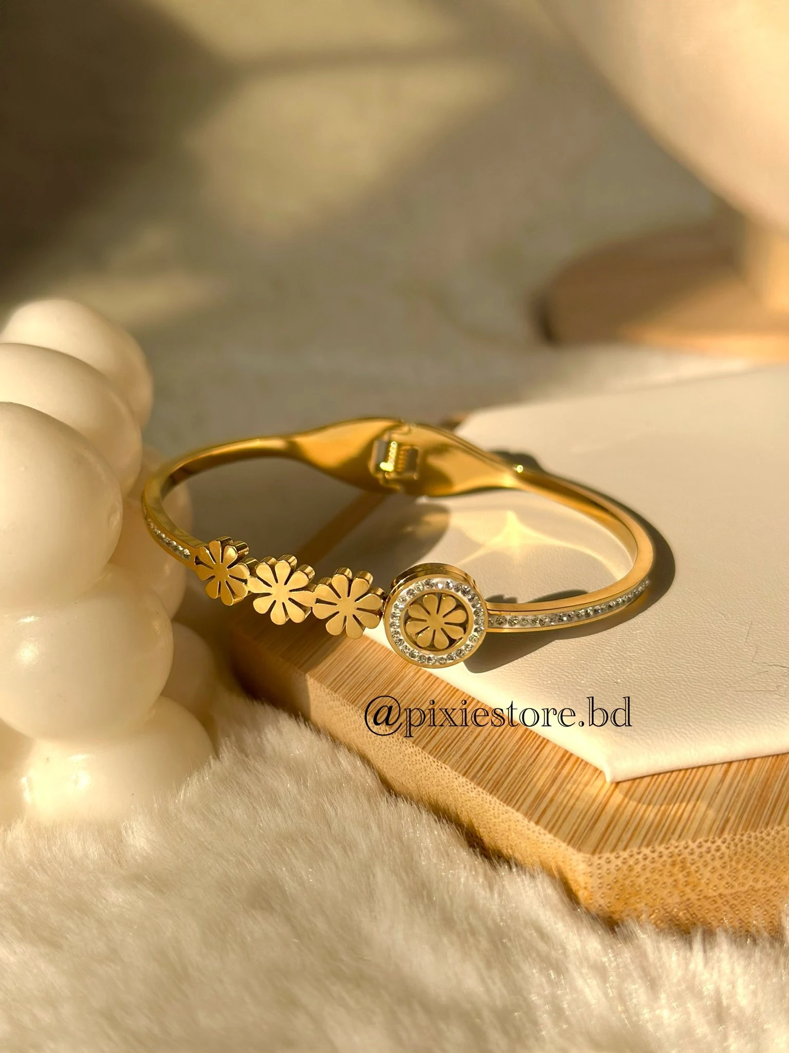 Florina Bloom Bangle