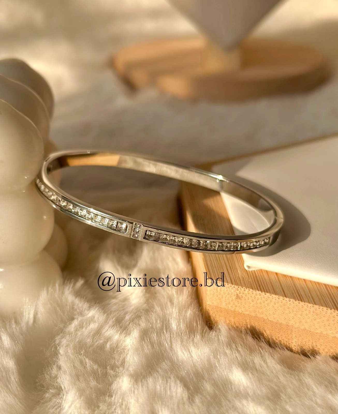 Lumière Silver Bangle