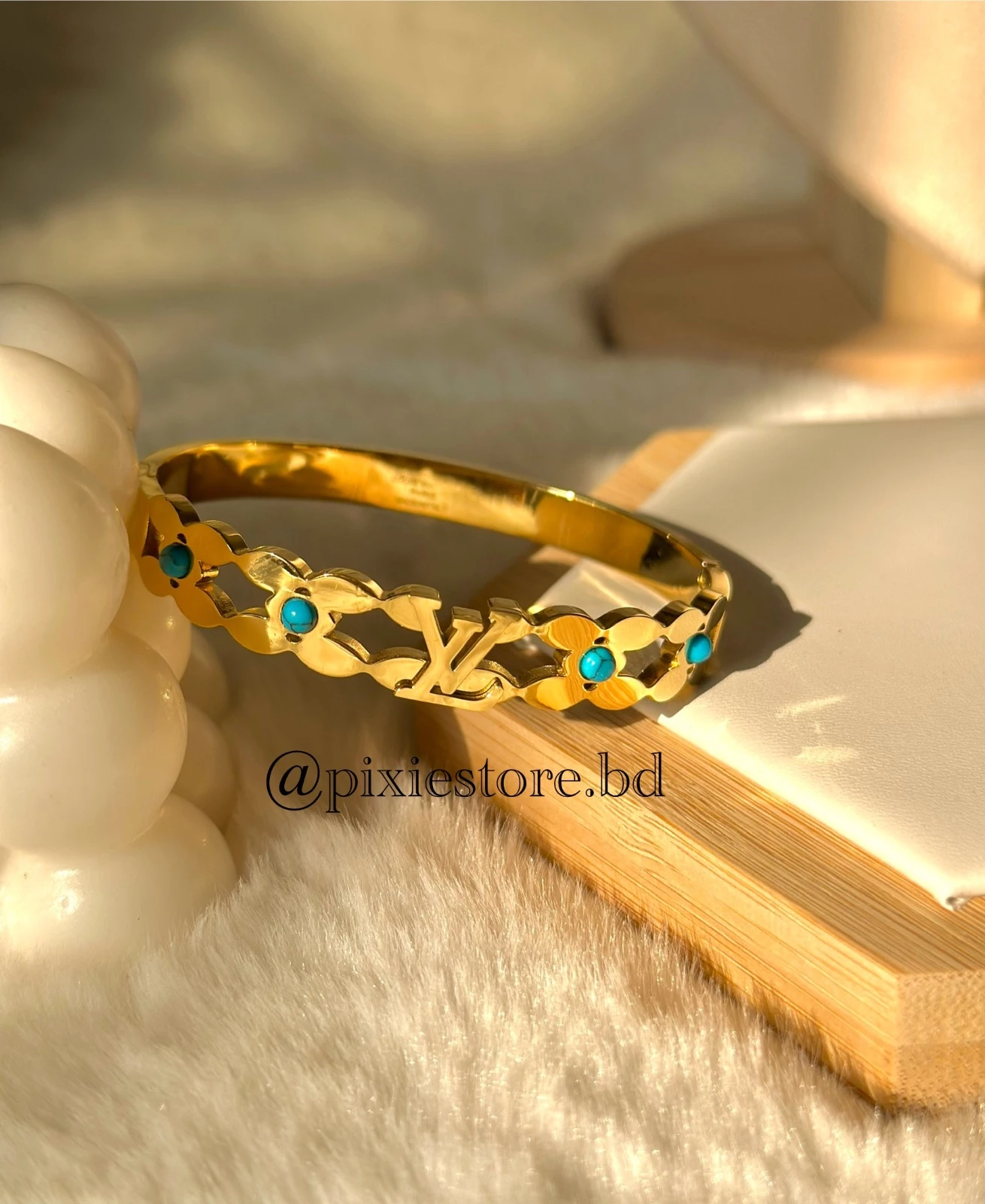 Flora LV Bangle