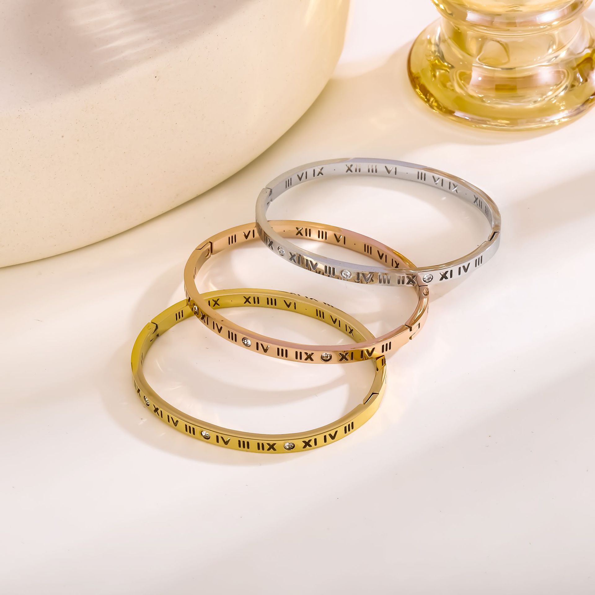 Roman Bangle
